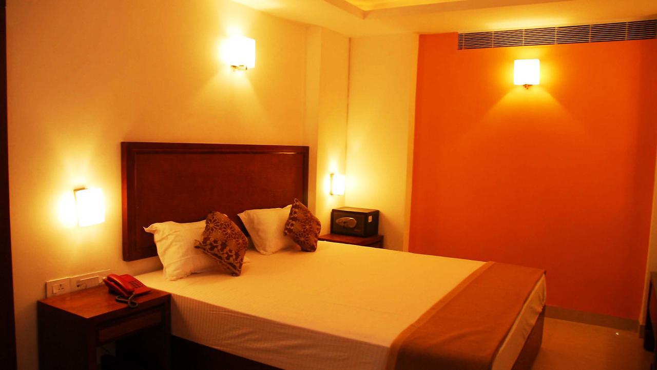 Budget Hotel Khammam Екстериор снимка