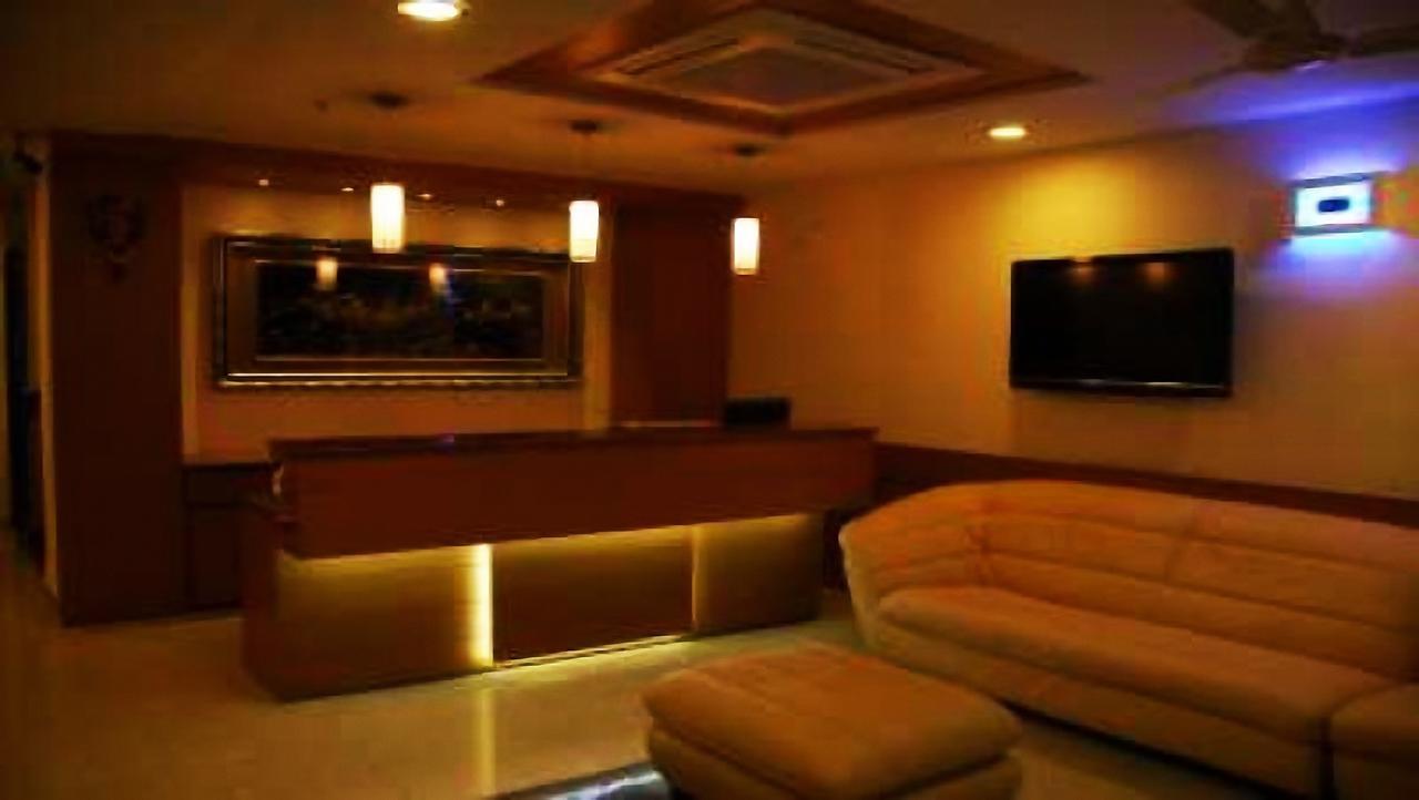 Budget Hotel Khammam Екстериор снимка