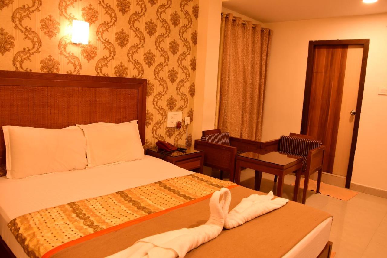 Budget Hotel Khammam Екстериор снимка